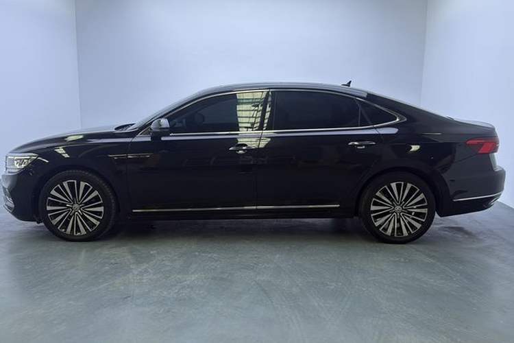 Used Volkswagen Passat 2020 330TSI Luxury Edition China VI Exterior 2