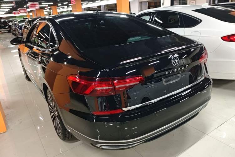 Used Volkswagen Passat 2020 Revised Version 330TSI Luxury Edition China VI Standard Exterior 2