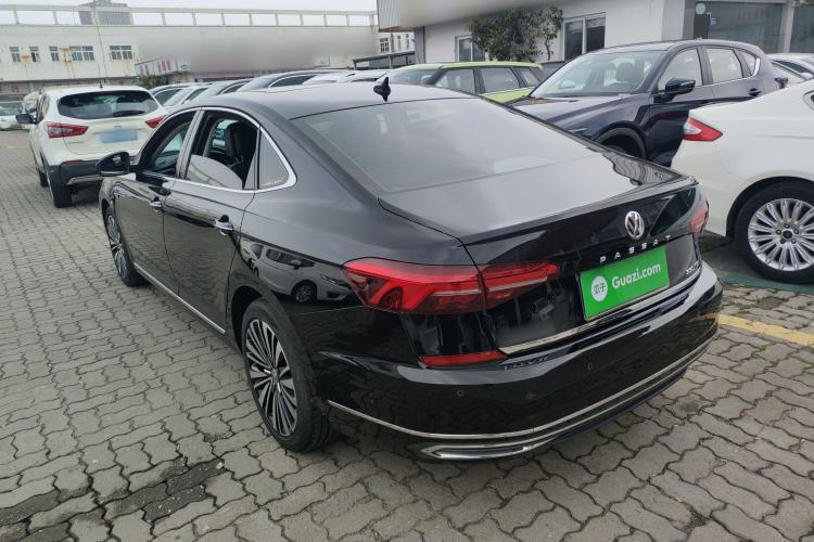 Used Volkswagen Passat 2020 330TSI Luxury Edition China VI Exterior 2