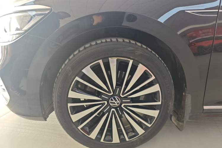 Used Volkswagen Passat 2020 Revised Version 330TSI Luxury Edition China VI Standard Exterior 2