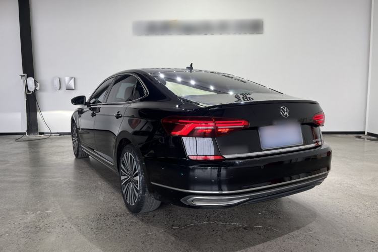 Used Volkswagen Passat 2020 Revised Version 330TSI Luxury Edition China VI Standard Exterior 3