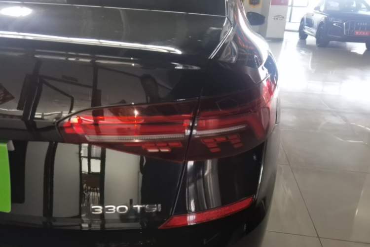 Used Volkswagen Passat 2020 Facelift 330TSI Elite Edition China VI Standard Exterior 3