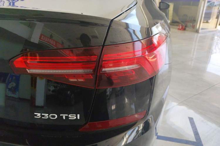 Used Volkswagen Passat 2020 330TSI Elite Edition China VI Exterior 3