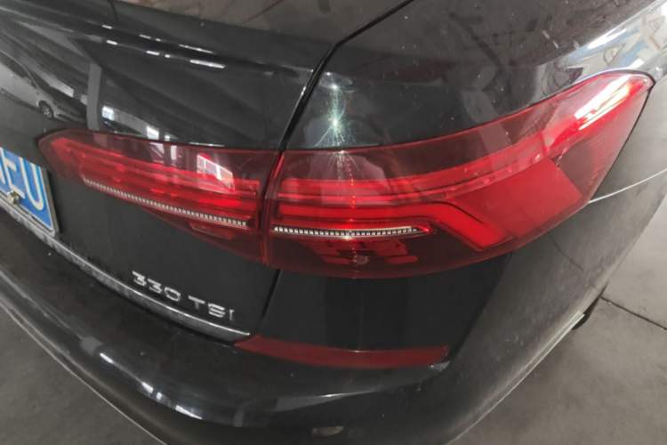 Used Volkswagen Passat 2020 330TSI Luxury Edition China VI Exterior 3