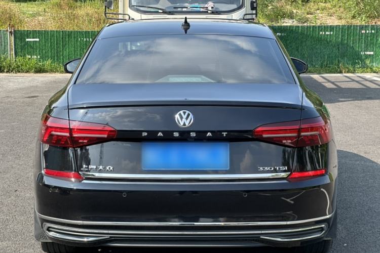 Used Volkswagen Passat 2020 330TSI Luxury Edition China VI Exterior 4