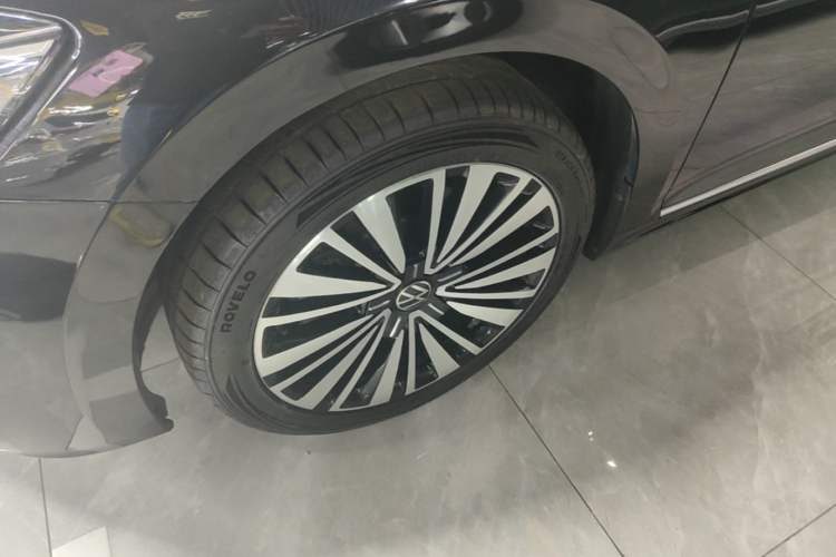Used Volkswagen Passat 2020 Revised Version 330TSI Luxury Edition China VI Standard Exterior 4
