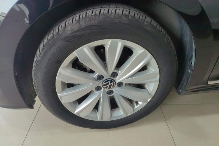 Used Volkswagen Passat 2020 Facelift 330TSI Elite Edition China VI Standard Exterior 4