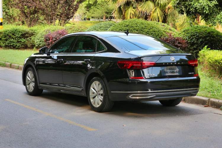 Used Volkswagen Passat 2020 330TSI Elite Edition China VI Exterior 4