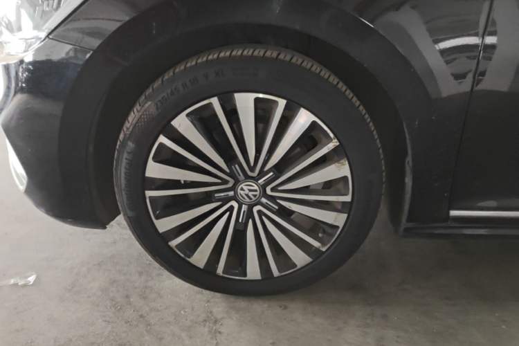 Used Volkswagen Passat 2020 330TSI Luxury Edition China VI Exterior 4
