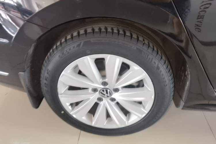 Used Volkswagen Passat 2020 Facelift 330TSI Elite Edition China VI Standard Exterior 5