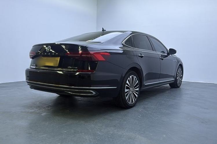 Used Volkswagen Passat 2020 330TSI Luxury Edition China VI Exterior 6