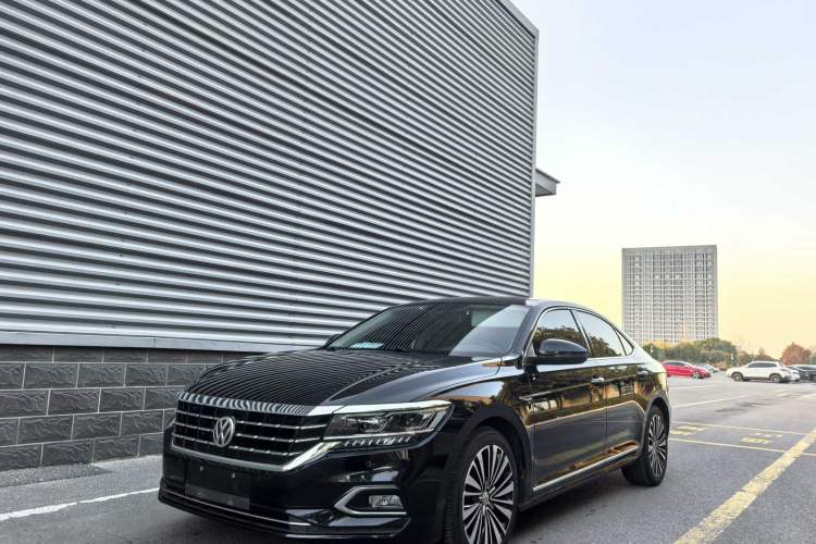 Used Volkswagen Passat 2020 330TSI Luxury Edition China VI Exterior 7