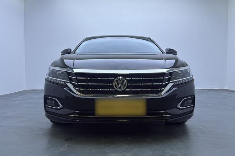 Used Volkswagen Passat 2020 330TSI Luxury Edition China VI Exterior 8