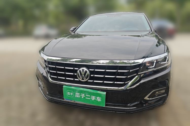 Used Volkswagen Passat 2020 330TSI Elite Edition China VI Front