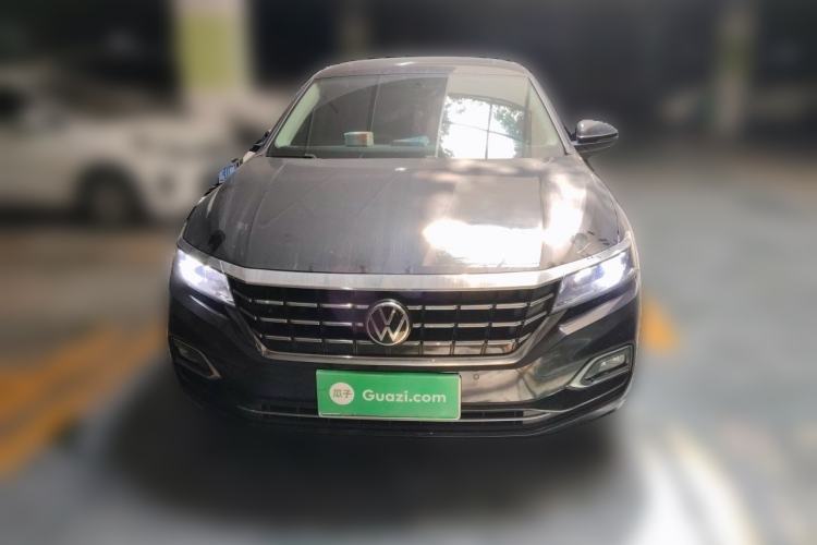 Used Volkswagen Passat 2020 Facelift 330TSI Elite Edition China VI Standard Front