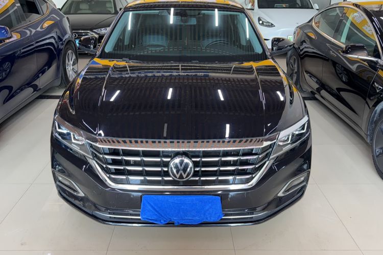 Used Volkswagen Passat 2020 Facelift 330TSI Elite Edition China VI Standard Front