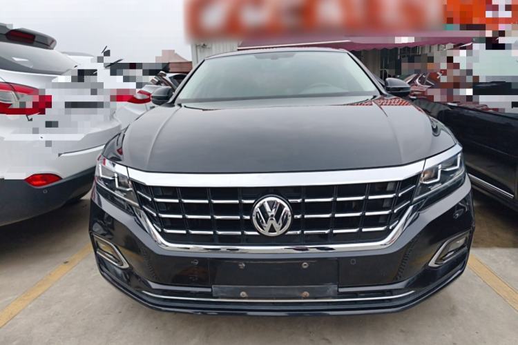 Used Volkswagen Passat 2020 330TSI Elite Edition China VI Front