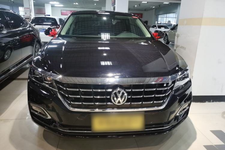 Used Volkswagen Passat 2020 330TSI Elite Edition China VI Front