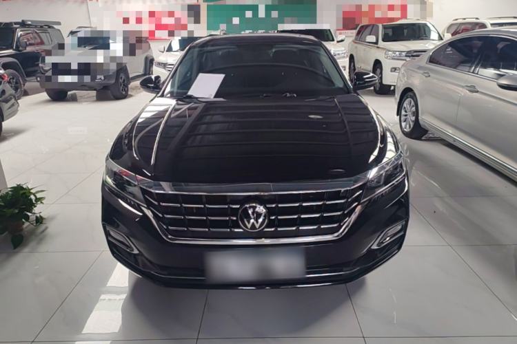 Used Volkswagen Passat 2020 Revised Version 330TSI Luxury Edition China VI Standard Front