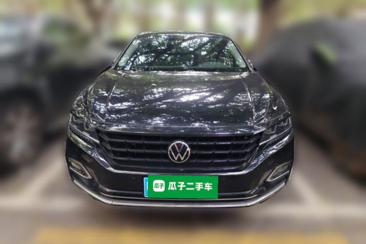 Used Volkswagen Passat 2020 Revised Version 330TSI Luxury Edition China VI Standard Front
