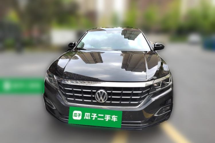 Used Volkswagen Passat 2020 330TSI Elite Edition China VI Front