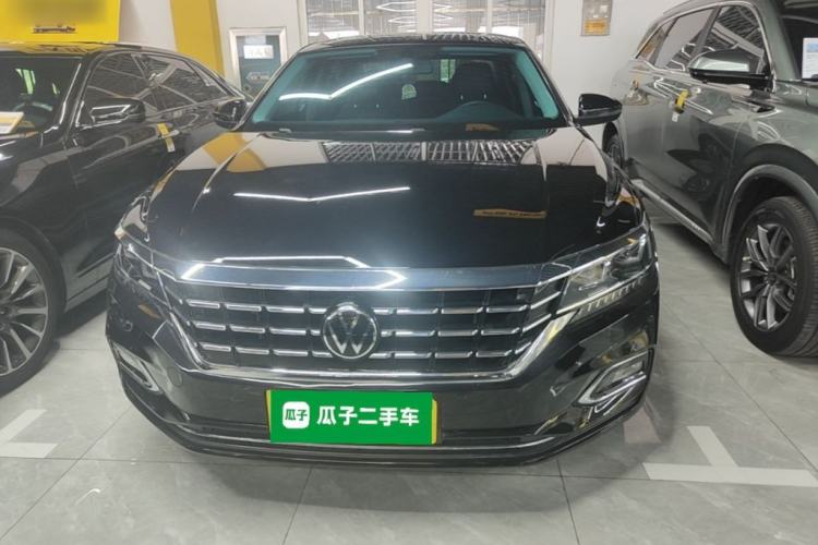 Used Volkswagen Passat 2020 Revised Version 330TSI Luxury Edition China VI Standard Front