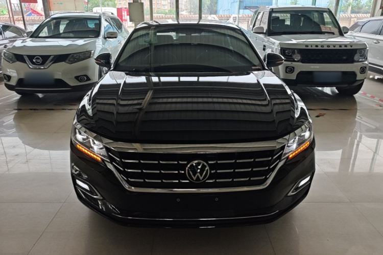 Used Volkswagen Passat 2020 Revised Version 330TSI Luxury Edition China VI Standard Front