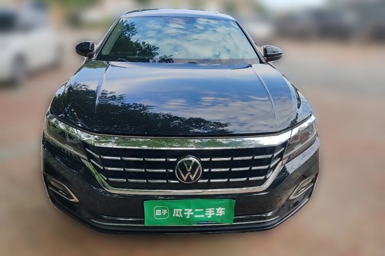 Used Volkswagen Passat 2020 Revised Version 330TSI Luxury Edition China VI Standard Front