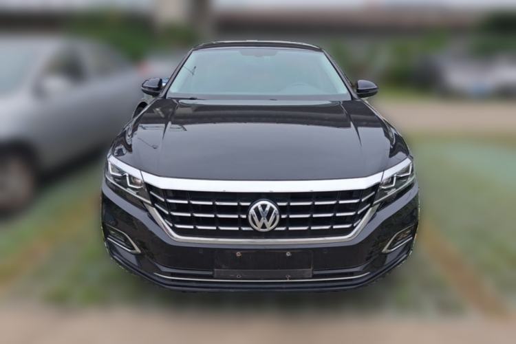 Used Volkswagen Passat 2020 330TSI Elite Edition China VI Front