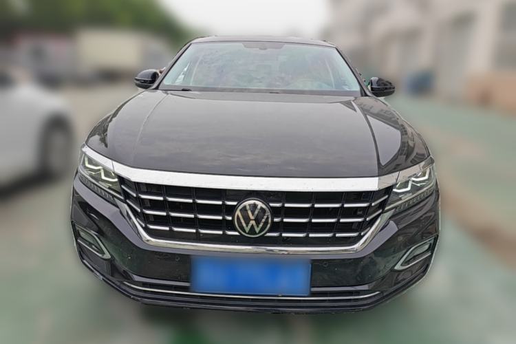 Used Volkswagen Passat 2020 Revised Version 330TSI Luxury Edition China VI Standard Front