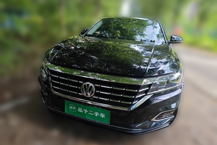 Used Volkswagen Passat 2020 330TSI Elite Edition China VI Front