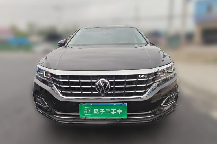 Used Volkswagen Passat 2020 330TSI Elite Edition China VI Front