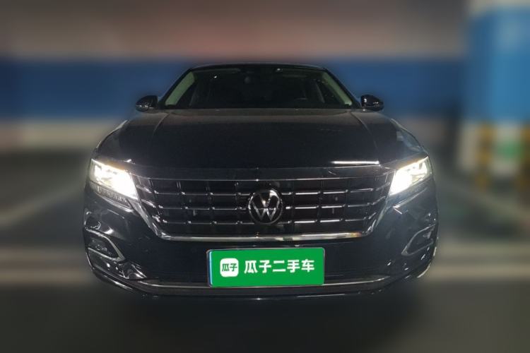 Used Volkswagen Passat 2020 Revised Version 330TSI Luxury Edition China VI Standard Front