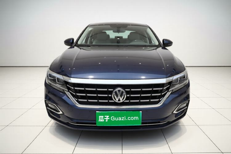 Used Volkswagen Passat 2020 330TSI Elite Edition China VI Front