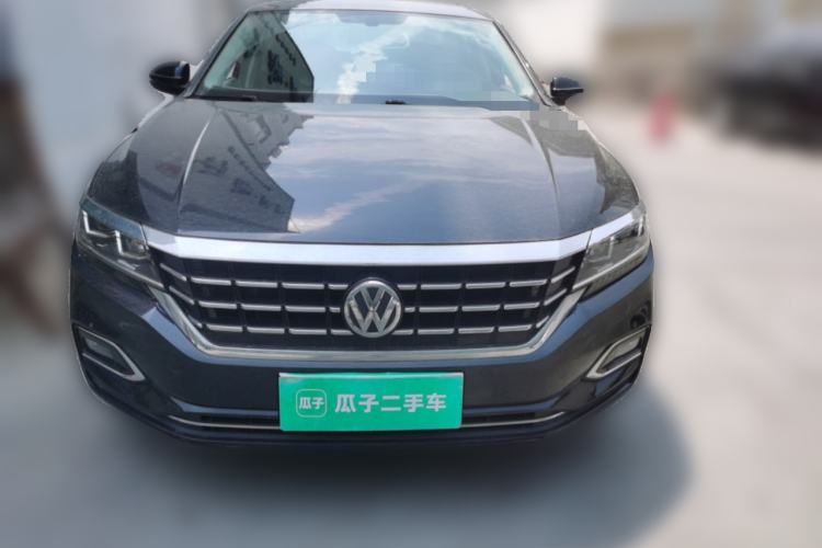 Used Volkswagen Passat 2020 330TSI Elite Edition China VI Front
