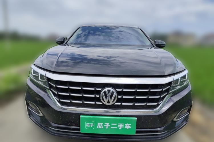 Used Volkswagen Passat 2020 330TSI Elite Edition China VI Front