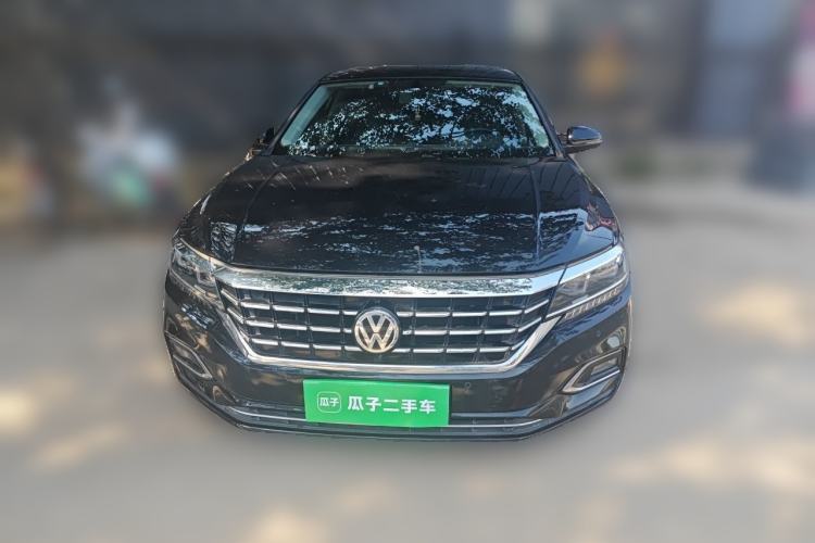 Used Volkswagen Passat 2020 Revised Version 330TSI Luxury Edition China VI Standard Front