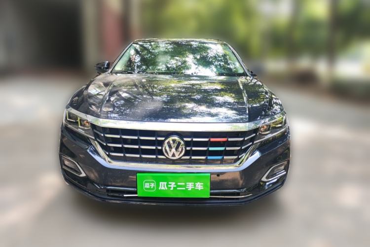Used Volkswagen Passat 2020 330TSI Elite Edition China VI Front