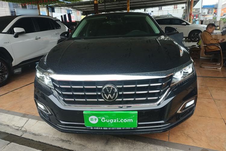 Used Volkswagen Passat 2020 Revised Version 330TSI Luxury Edition China VI Standard Front