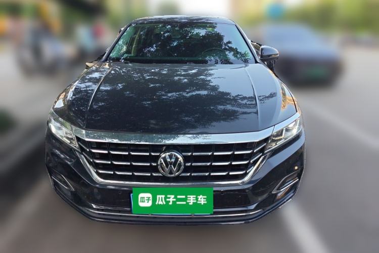 Used Volkswagen Passat 2020 330TSI Elite Edition China VI Front