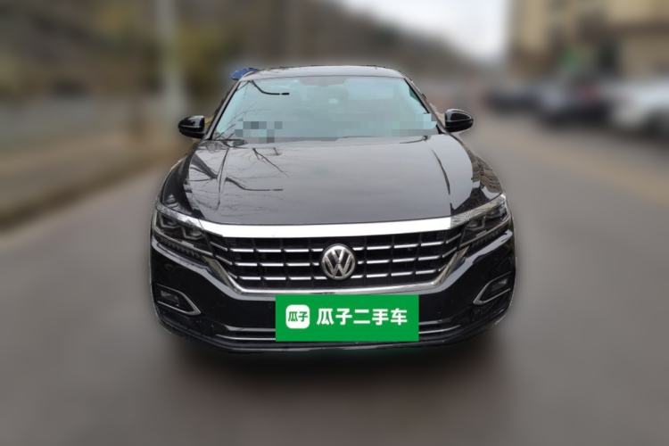 Used Volkswagen Passat 2020 330TSI Luxury Edition China VI Front