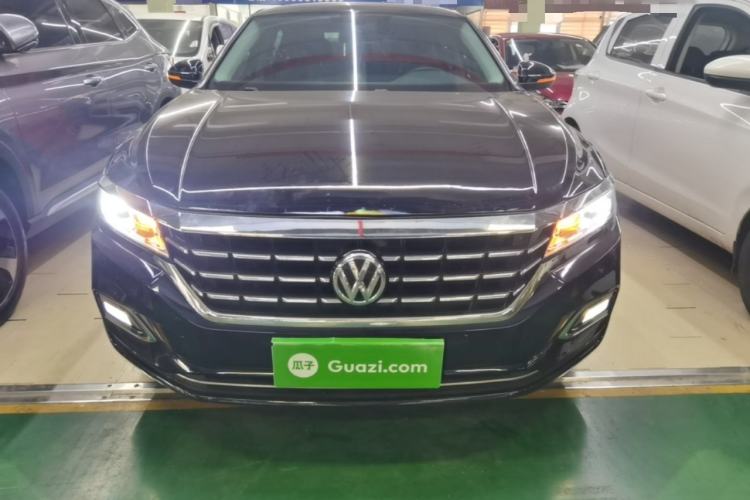Used Volkswagen Passat 2020 Facelift 330TSI Elite Edition China VI Standard Front
