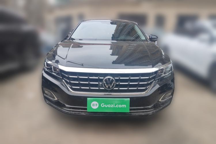 Used Volkswagen Passat 2020 330TSI Elite Edition China VI Front