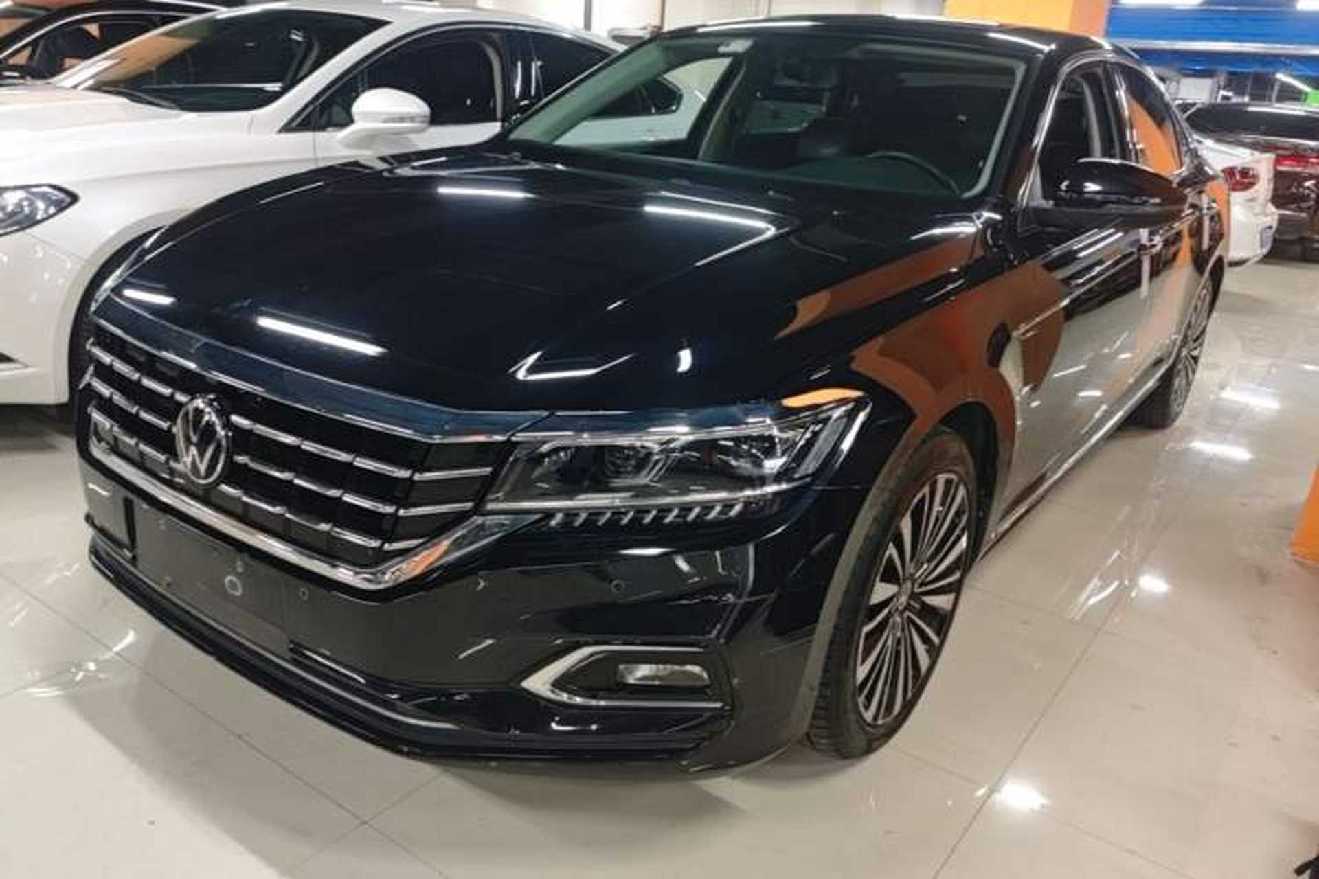 Used Volkswagen Passat 2020 Revised Version 330TSI Luxury Edition China VI Standard Front Left 45 Deg