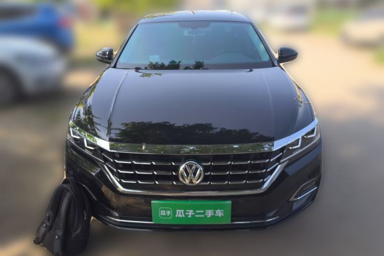 Used Volkswagen Passat 2020 330TSI Elite Edition China VI Front
