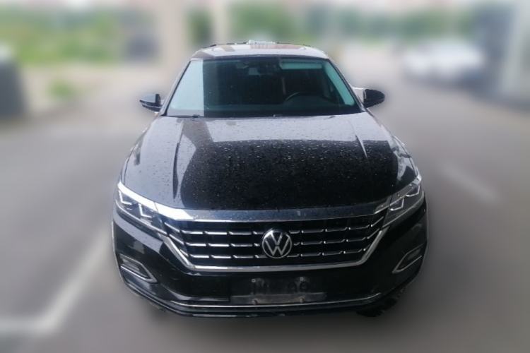 Used Volkswagen Passat 2020 330TSI Elite Edition China VI Front