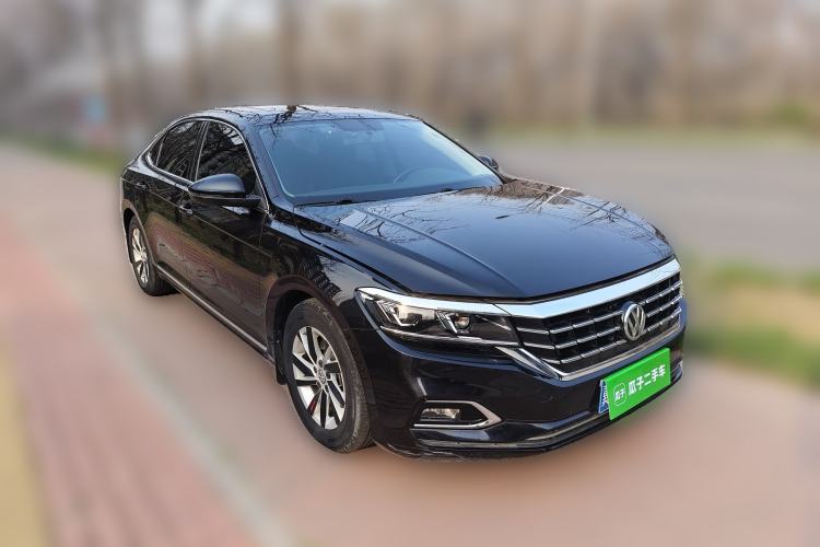 Used Volkswagen Passat 2020 280TSI Business Edition China VI Standard Front Right 45 Deg