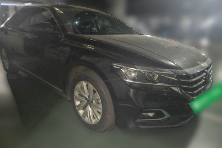 Used Volkswagen Passat 2020 330TSI Elite Edition China VI Front Right 45 Deg