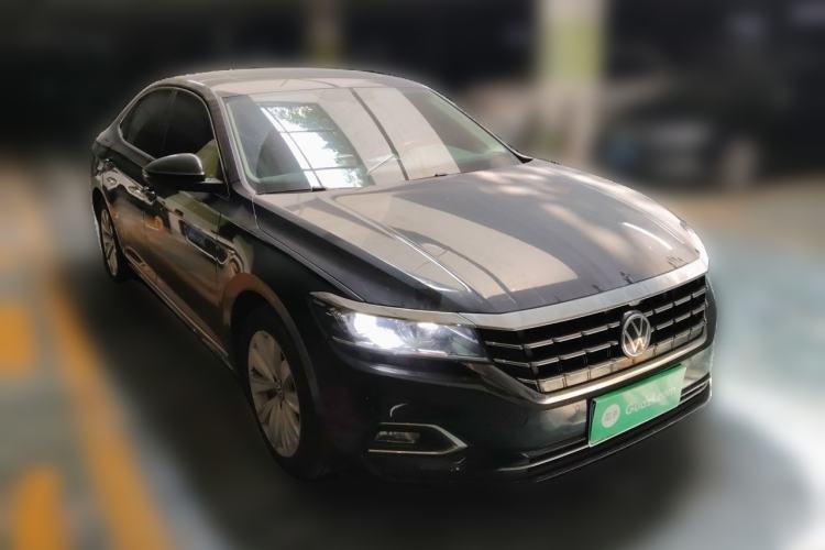 Used Volkswagen Passat 2020 Facelift 330TSI Elite Edition China VI Standard Front Right 45 Deg