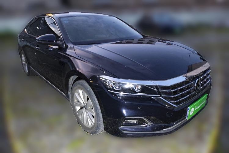Used Volkswagen Passat 2020 330TSI Elite Edition China VI Front Right 45 Deg